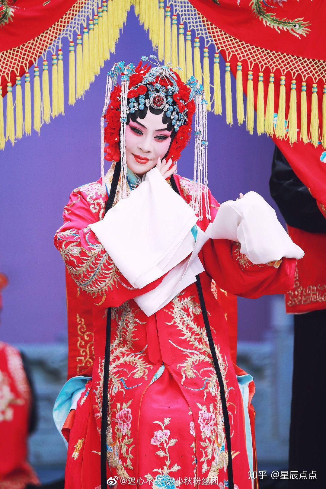 为什么迟小秋可以这么美(鸡叫)? - 知乎