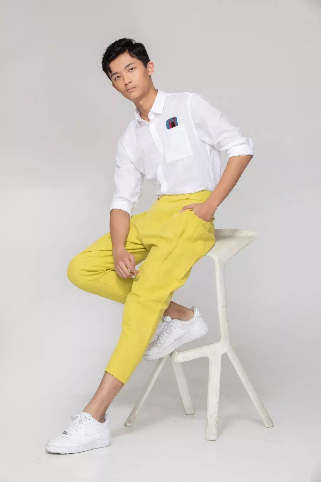 (广告传播)周凌霄(广告传播)舒  祺(广告传播)刘宇晨(服装表演)吴