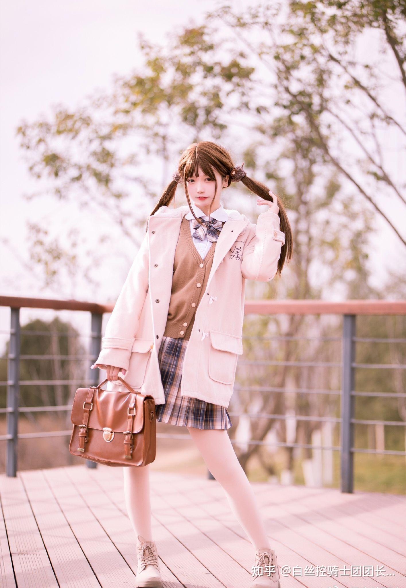 为什么中国jk女孩更有种软妹感而非校供感呢