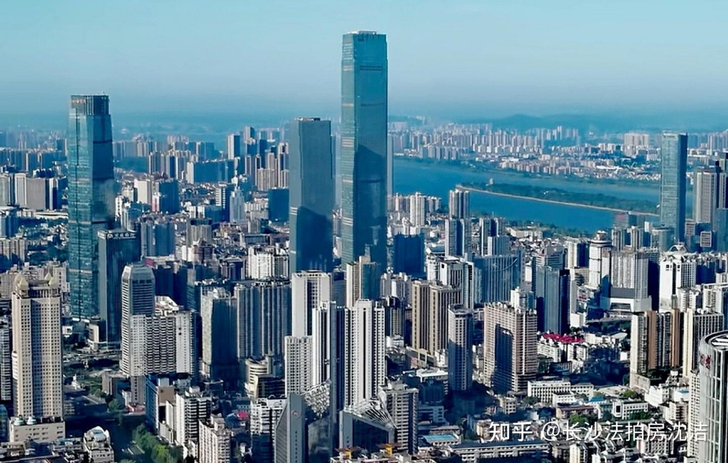 房企排队退地背后：一场史无前例的“土地大回收”与行业逻辑重构 - 知乎