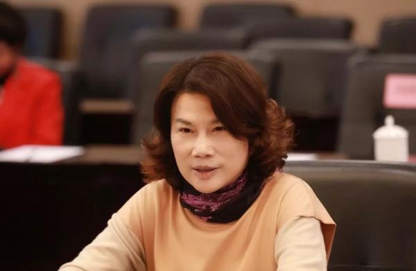 格力9万员工全员销售董明珠的独家回应在这里