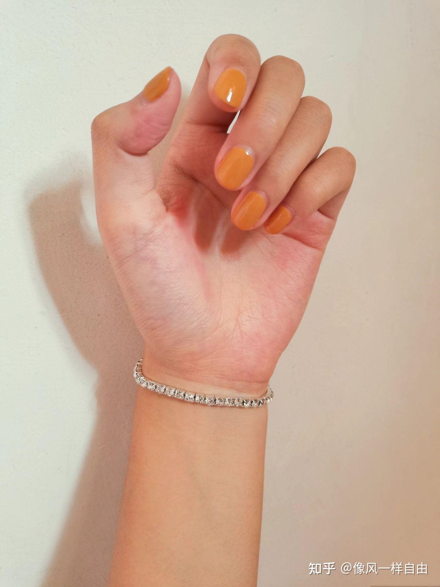 女生手大什么感觉,到底能有多大?