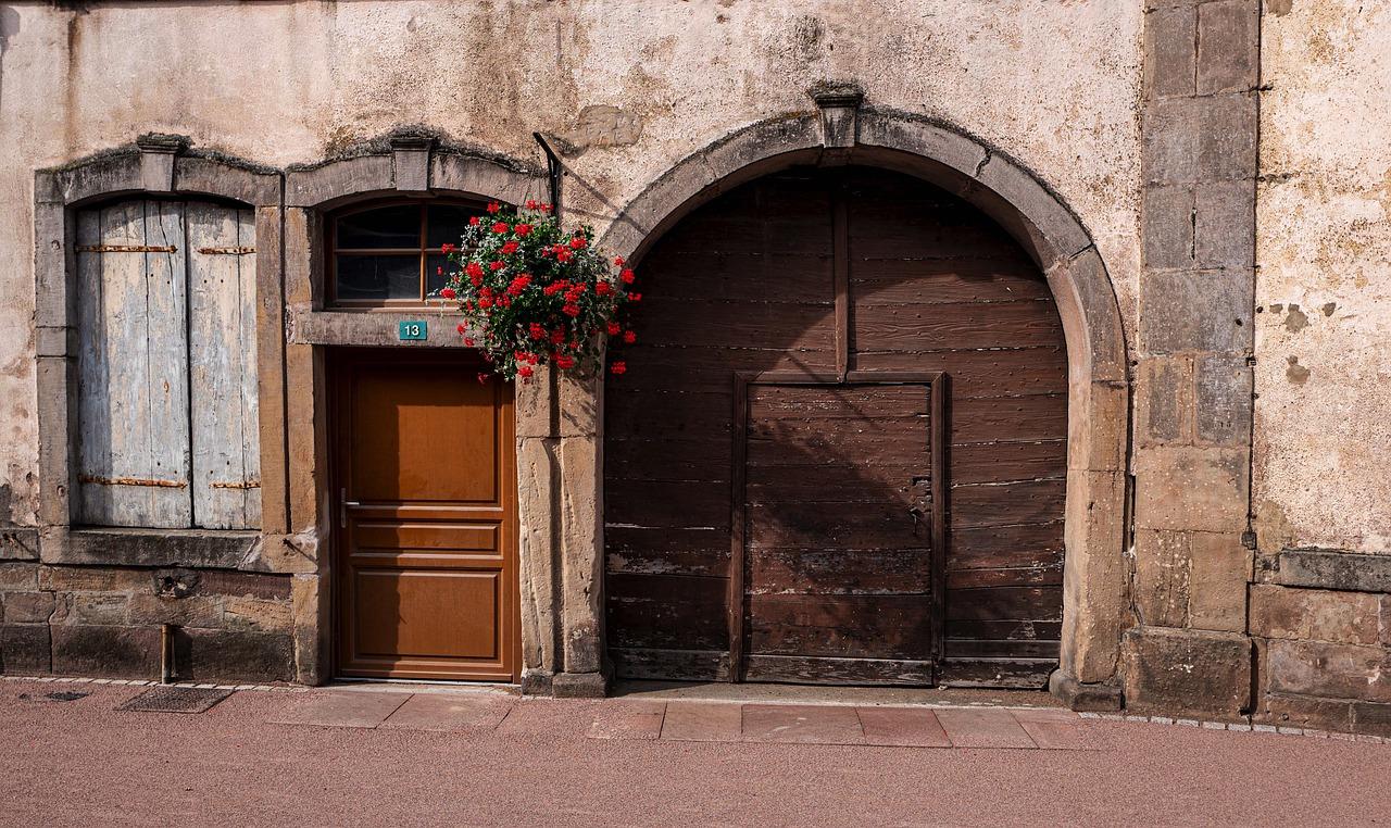 3. 室内玄关隔断