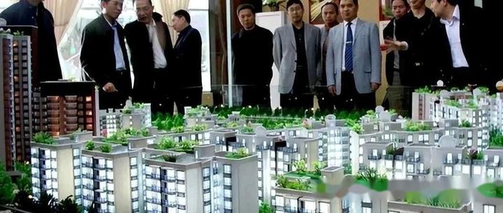 楼市出现“三连降”,2023年房子或迎来“贬值潮”?官媒7字透底 - 知乎
