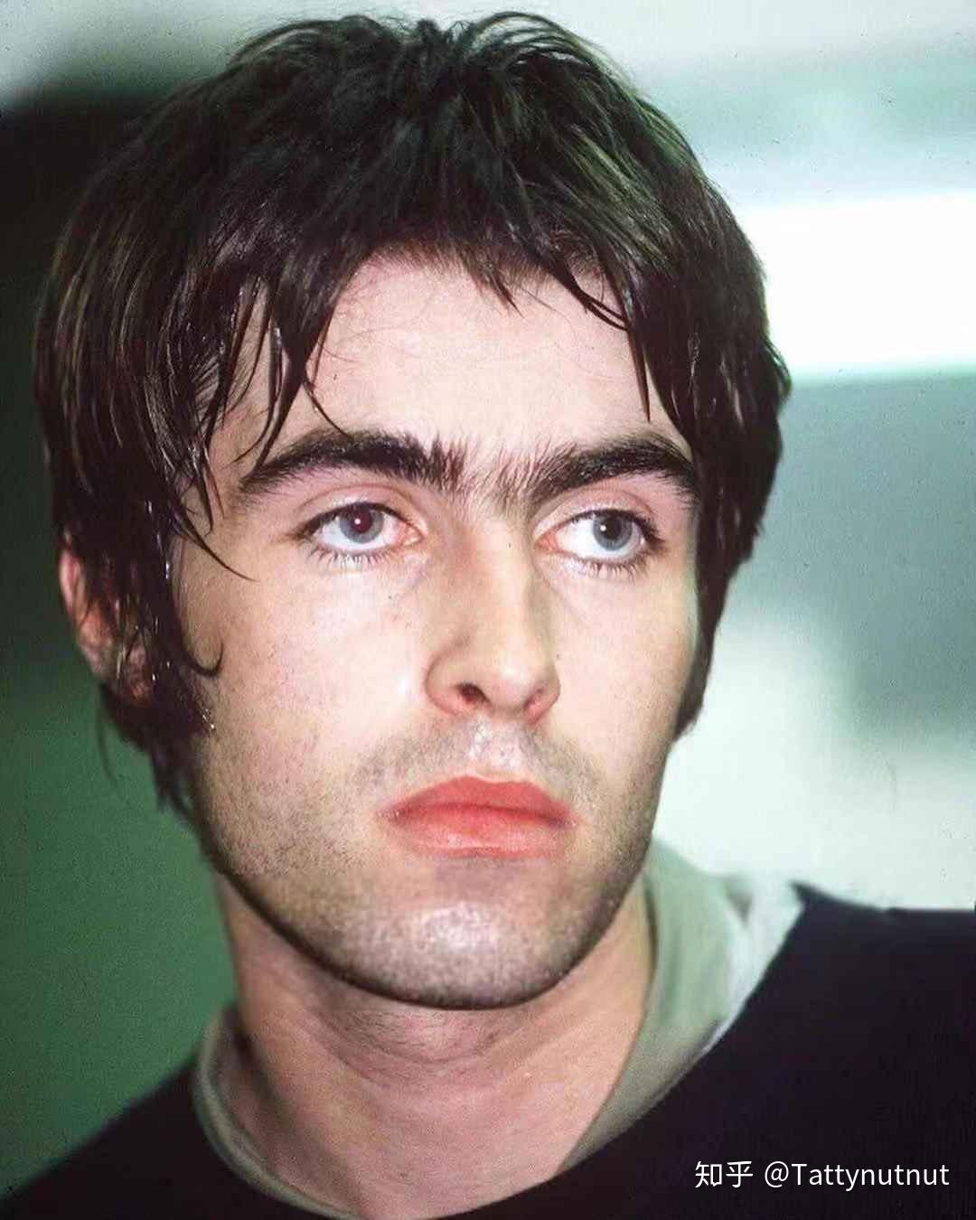 如何评价音乐人 liam gallagher?