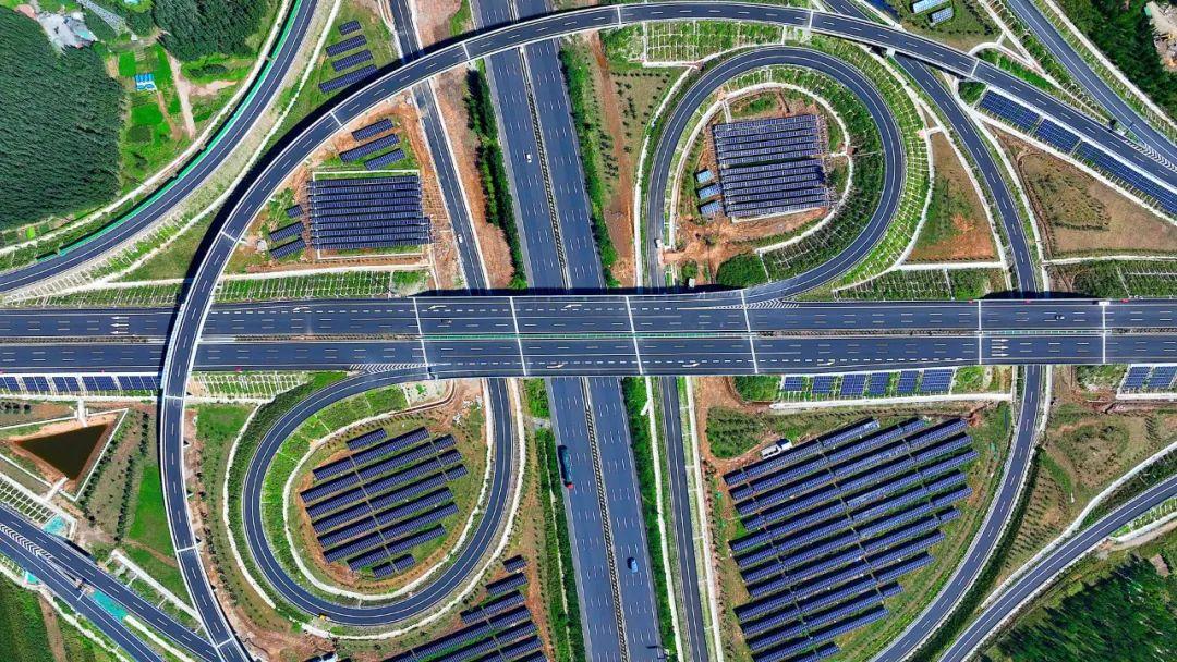 济青中线济潍段零碳智慧未来高速新模样