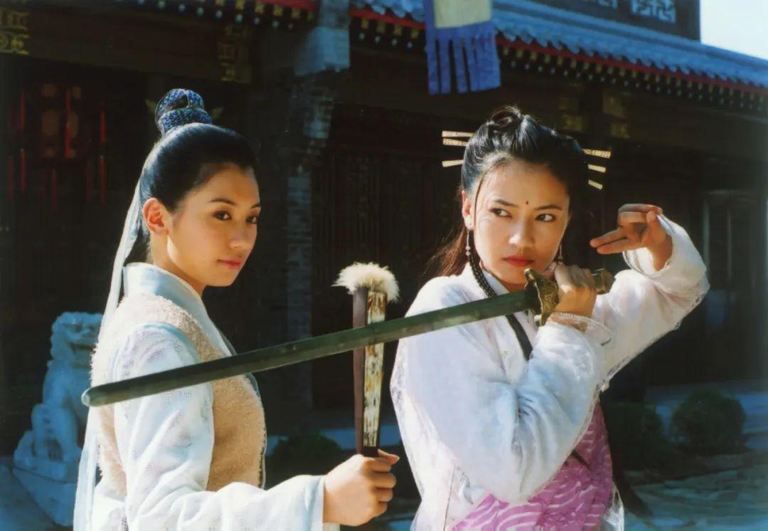 48岁贾静雯:我离婚,多亏了高圆圆