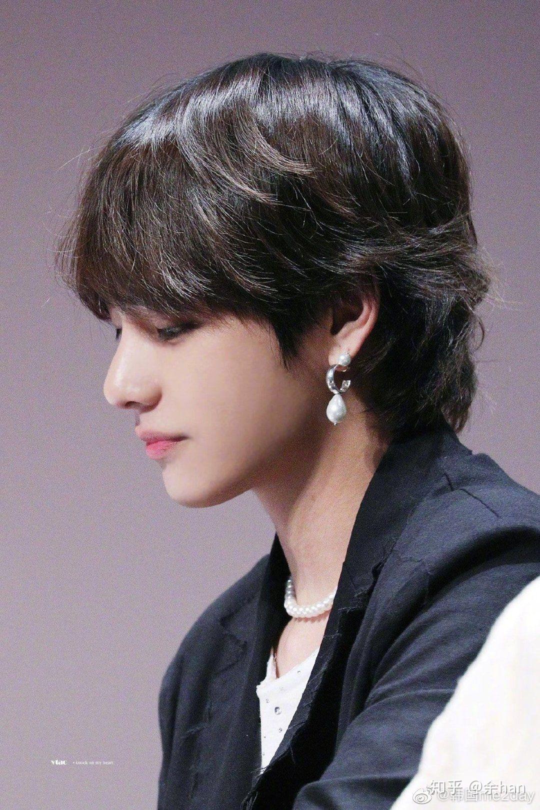 超级喜欢黑发金泰亨大家可以分享一些没有水印的图片吗收藏