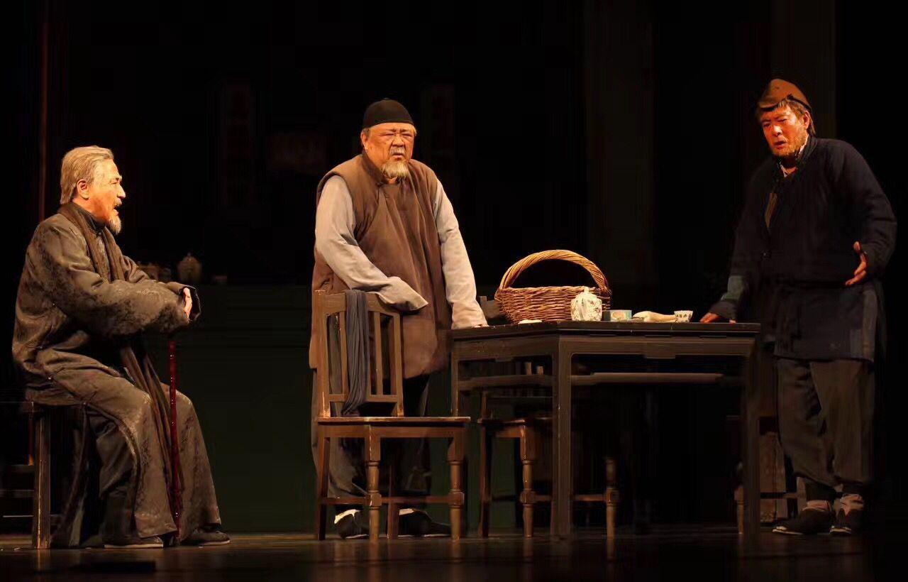 有哪些教科书式的演技?