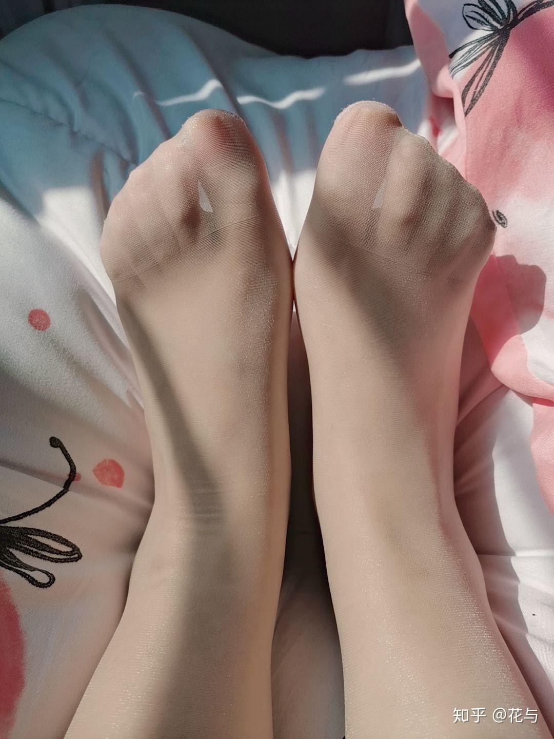 女生怎样的脚算玉足? - 知乎