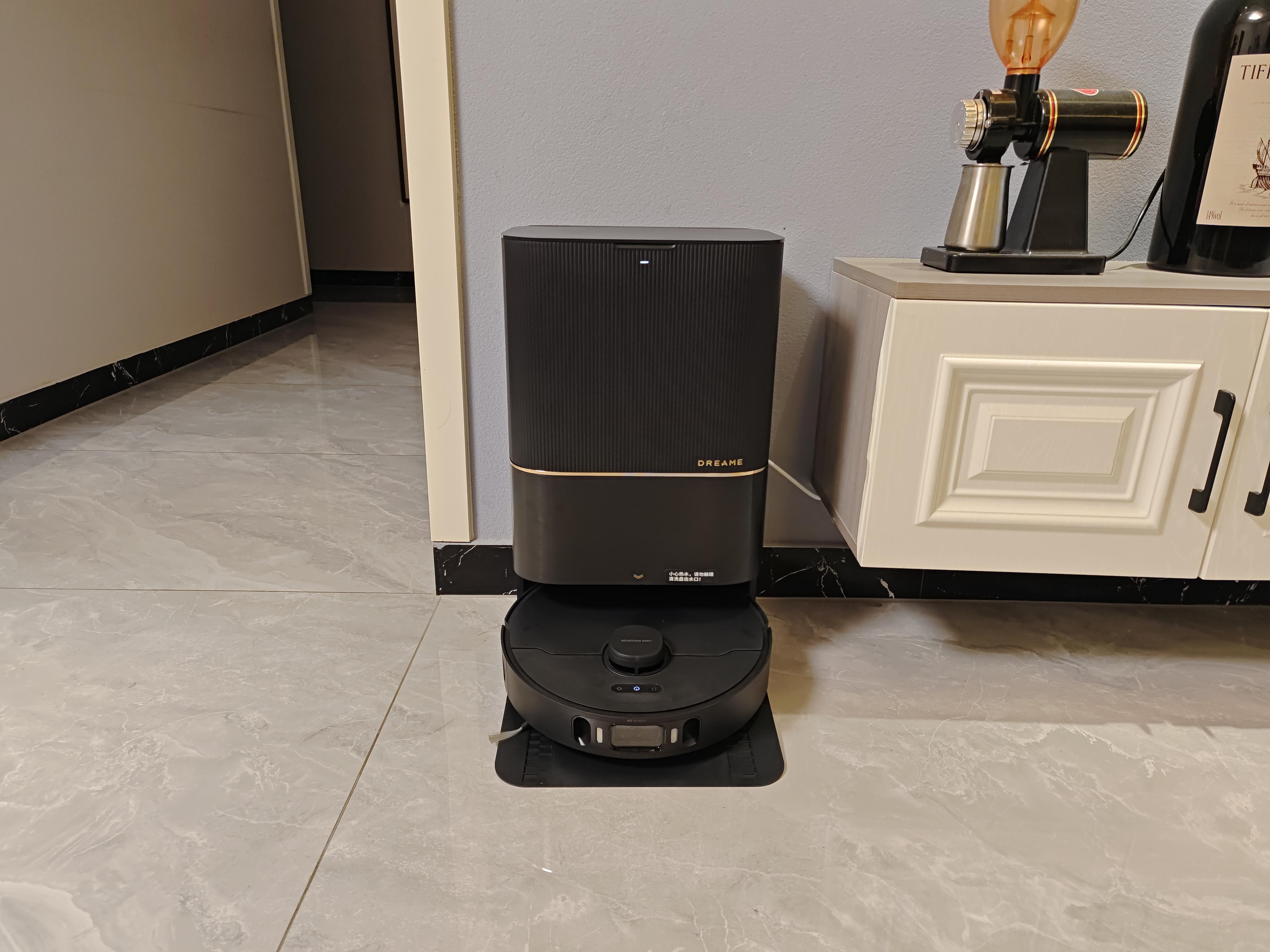 2023年旗舰扫地机追觅x30首发测评会自己剪头发的扫地机器人用起来会