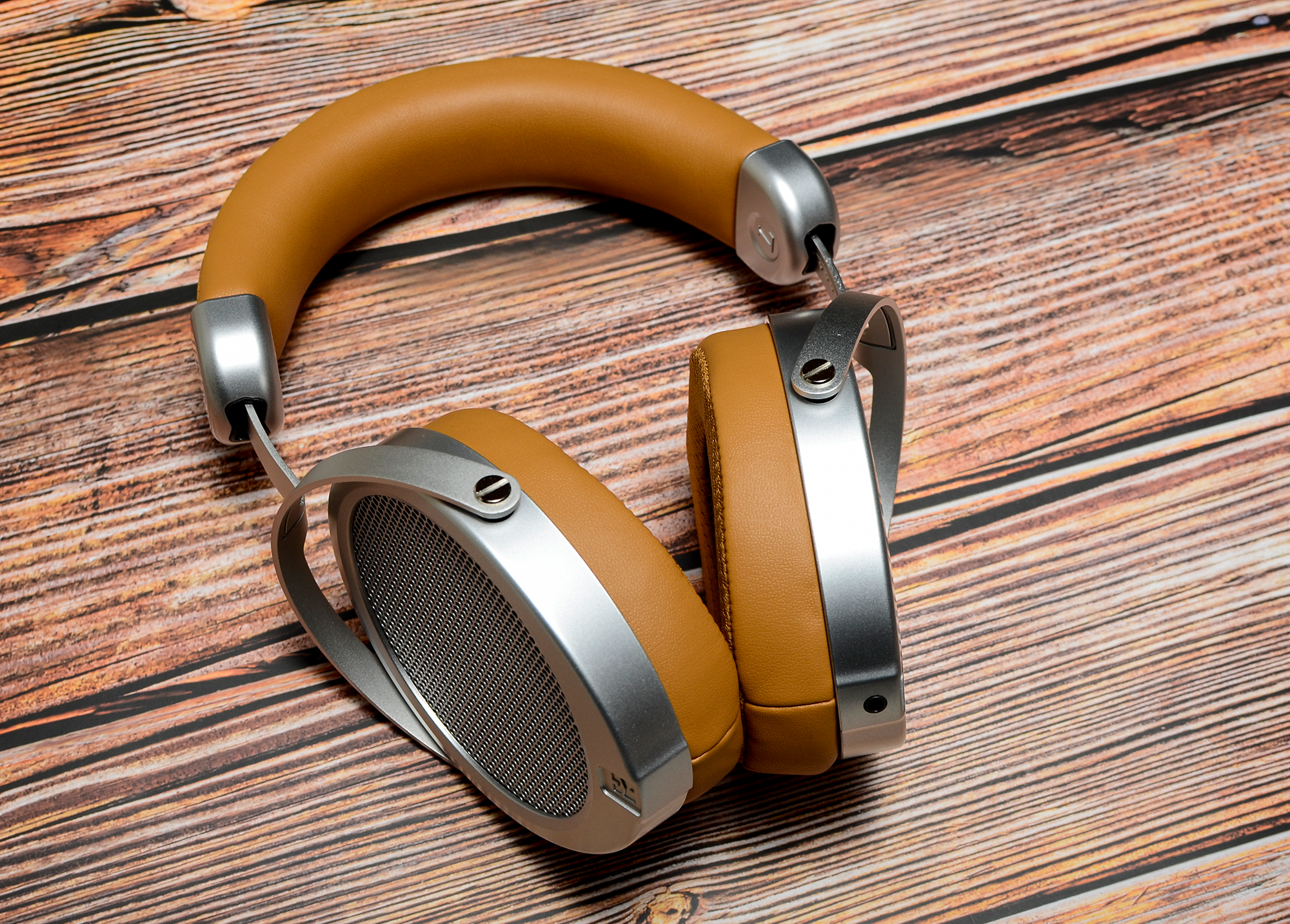 始于颜值情定音质hifimandeva平板振膜头戴耳机体验