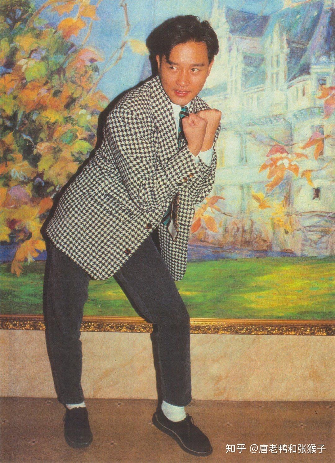 请问各位知友有没有哥哥张国荣全身照高清图想做人形立牌可以吗