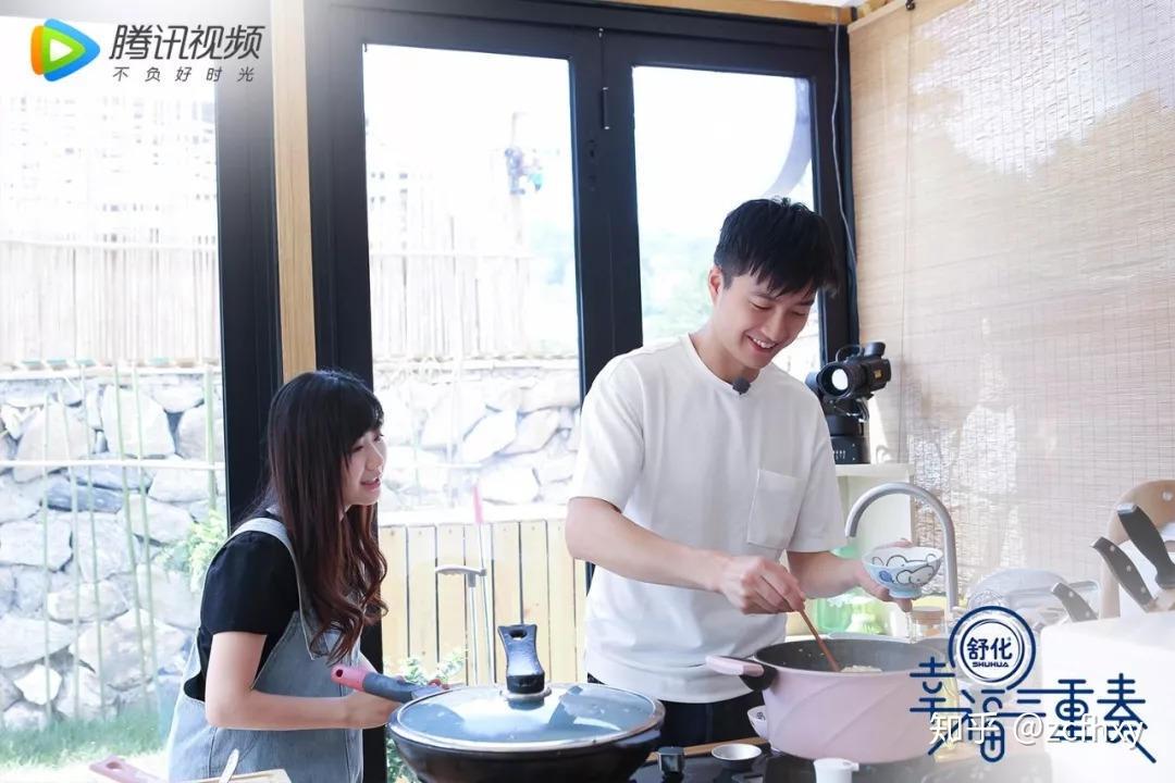 幸福三重奏一档以人为主体的奇综艺