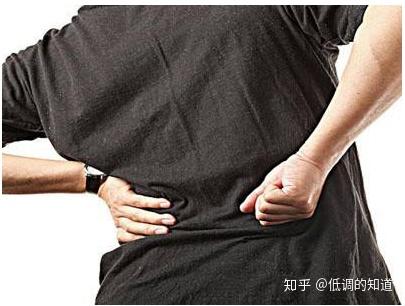 腰椎间盘突出怎么坐姿才正确图 v2-77b5be9ebd80bb1f79c30afb6add6c10_b.jpg