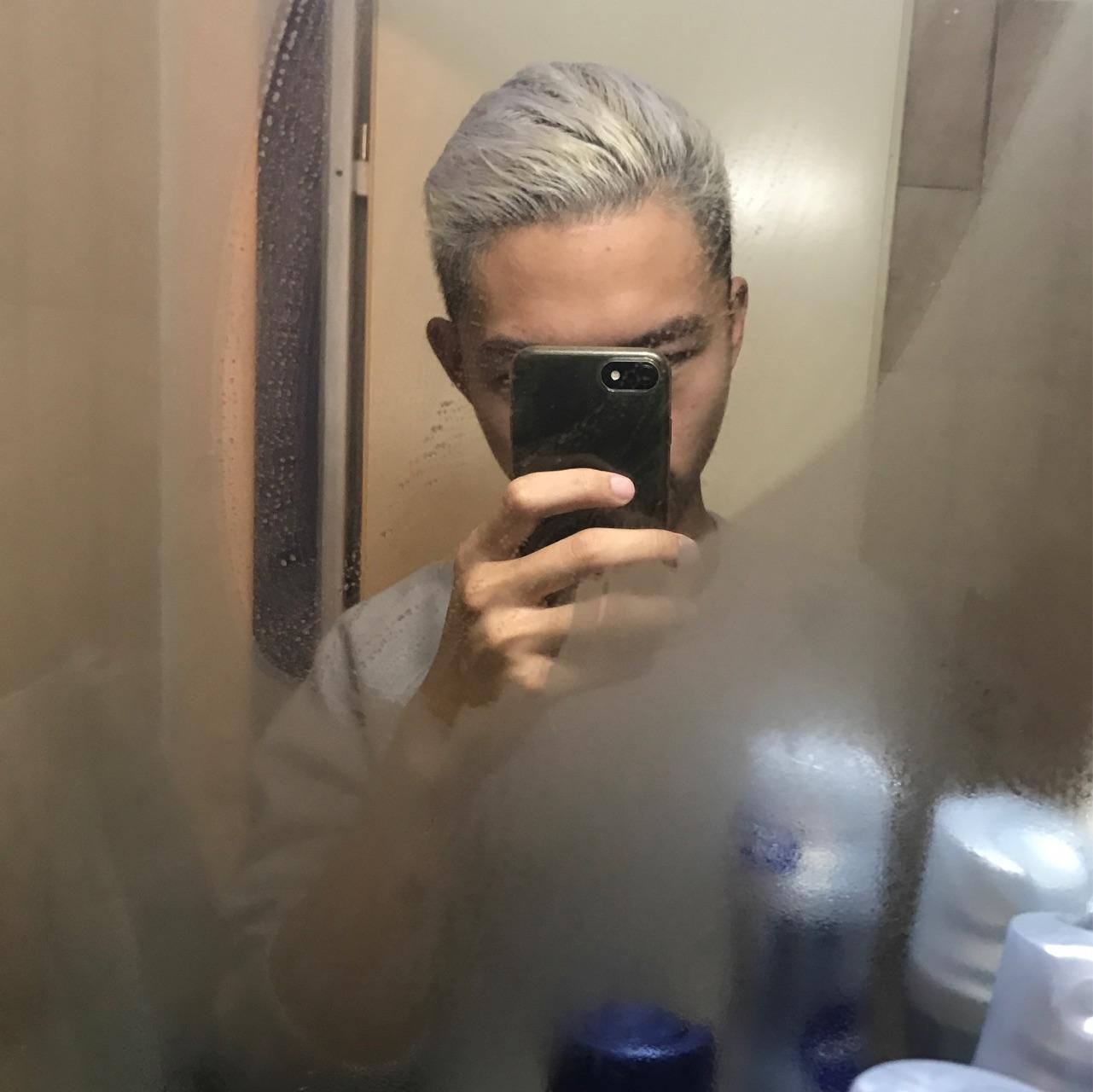 怎么染出一头帅气的白头发? - 知乎