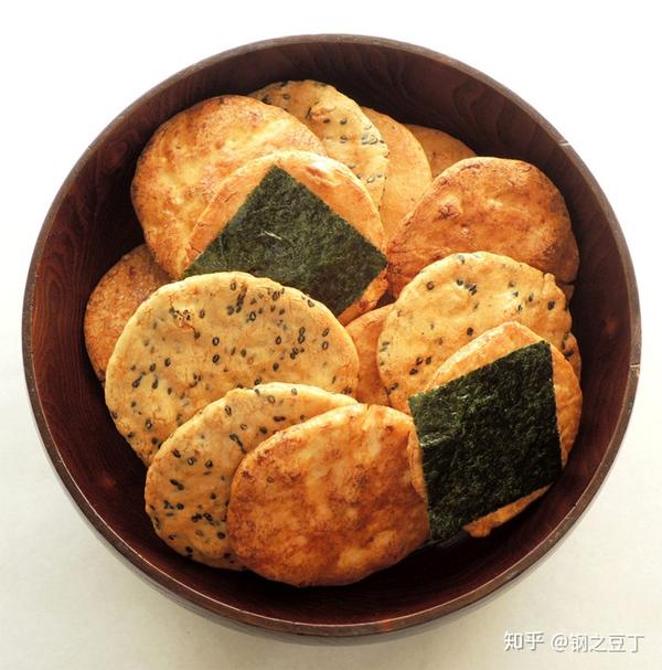 咸的我就想到日本仙贝.