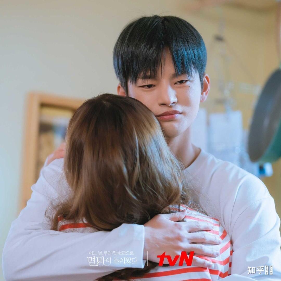 有没有人嗑朴宝英和徐仁国的真人