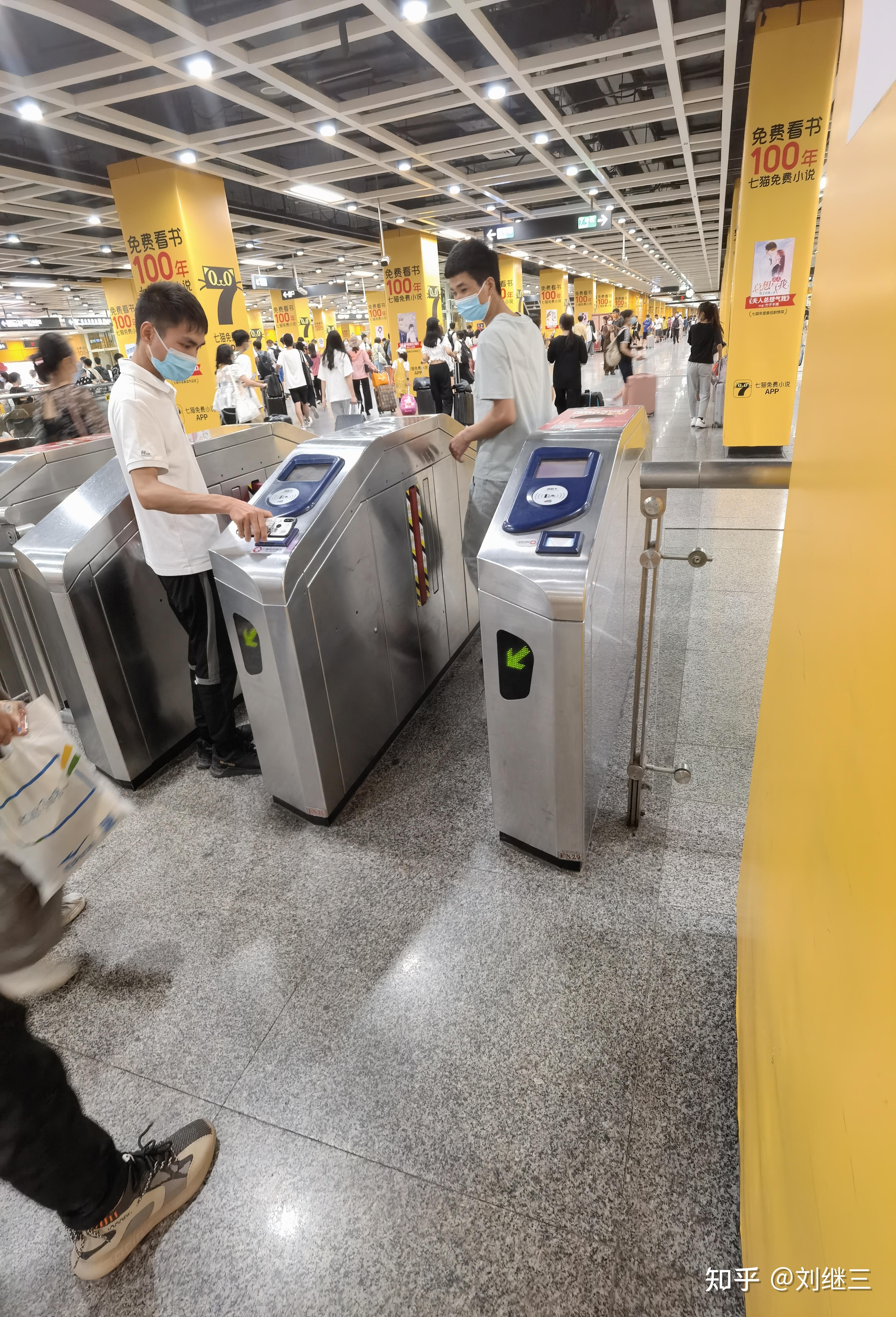 检票验票出入口通道管理设备之剪式门自动检票机_扇门检票机和翼闸