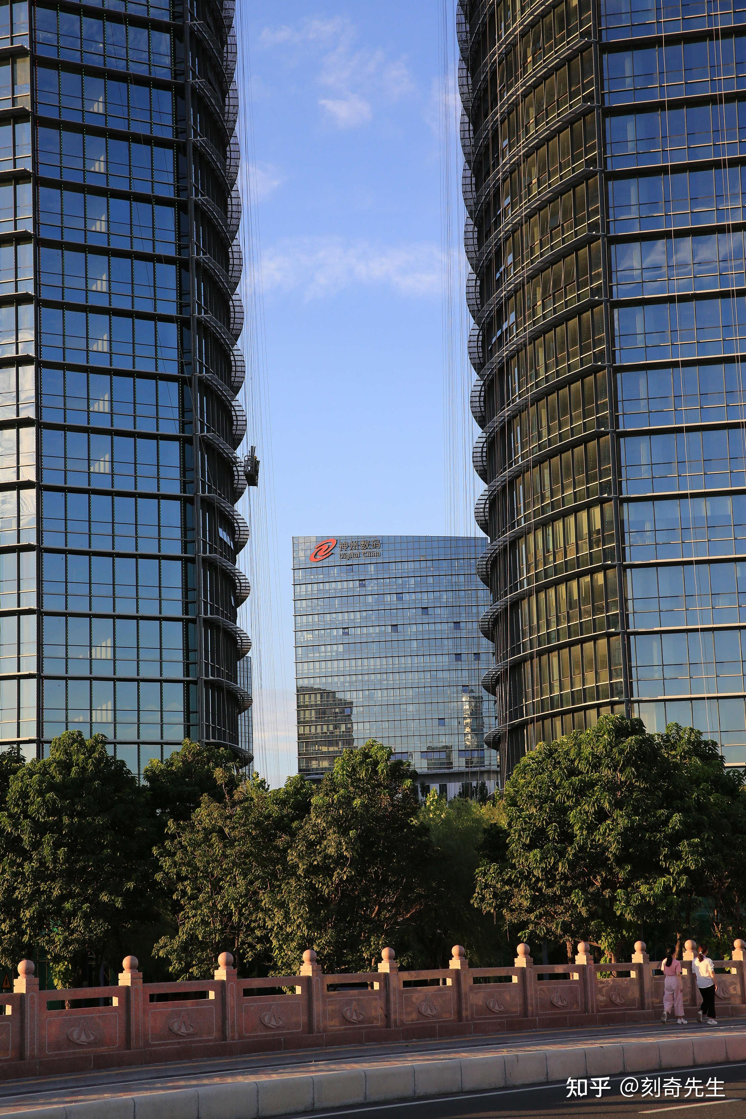 游信创园,逛通明湖;压了几十张照片,一起发出去 - 知乎