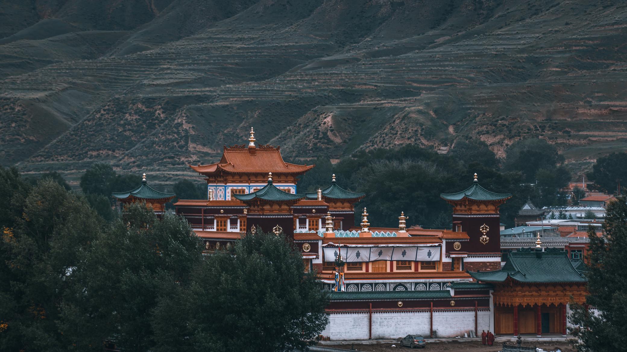 西藏拉萨布达拉宫日出图片素材_免费下载_jpg图片格式_VRF高清图片500653384_摄图网