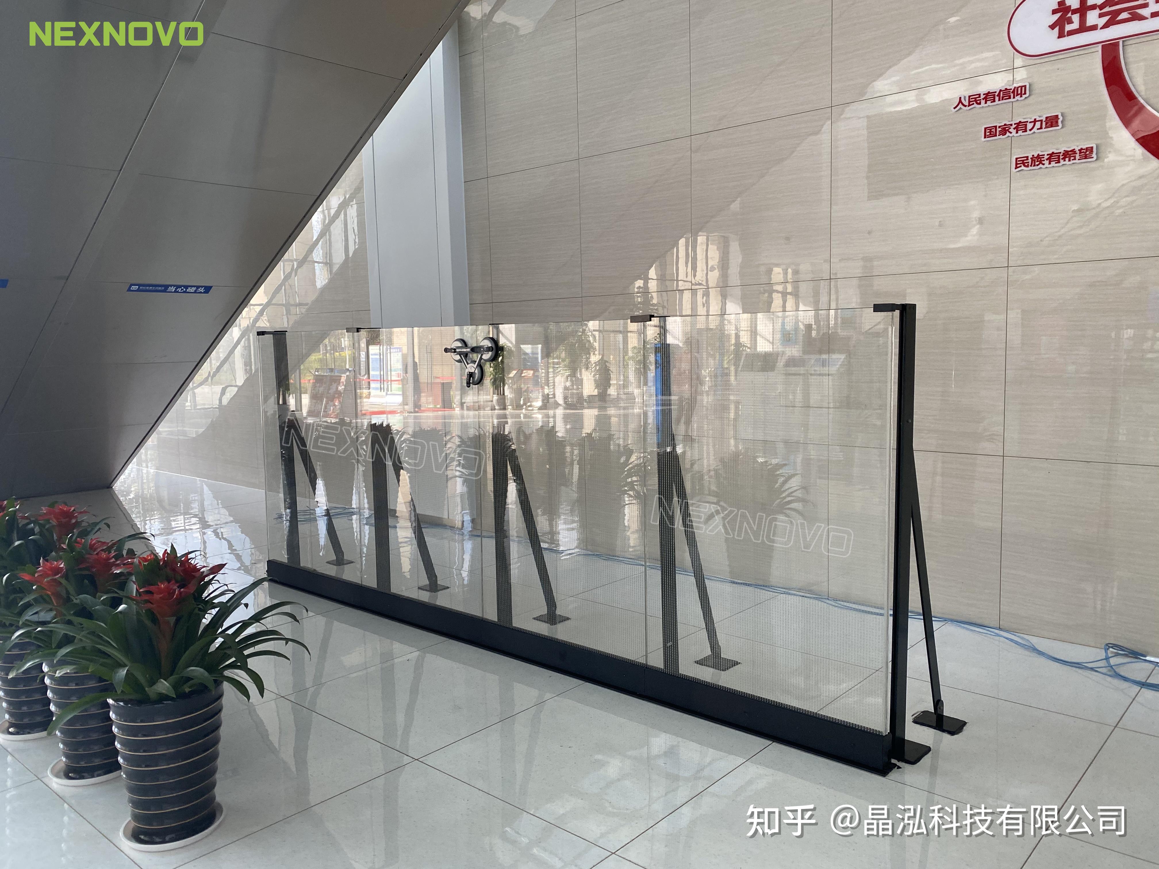 led光电玻璃护栏屏点亮观山湖行政大厅