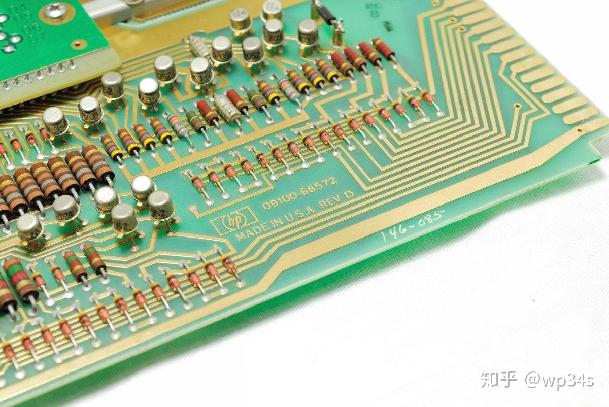 电与磁的极致艺术~1968年的HP9100A晶体管计算器(机)-2