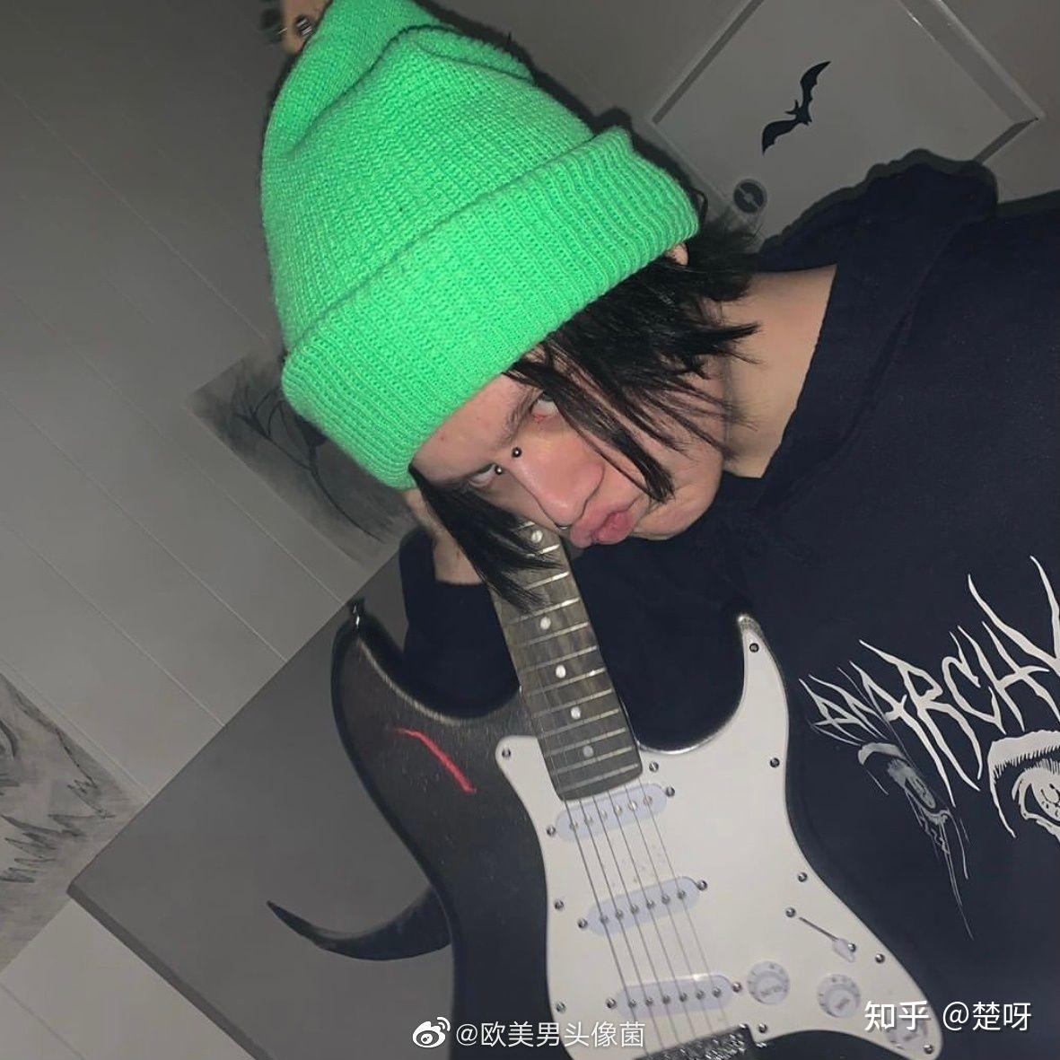 有没有绿色头发的女生头像? - 知乎