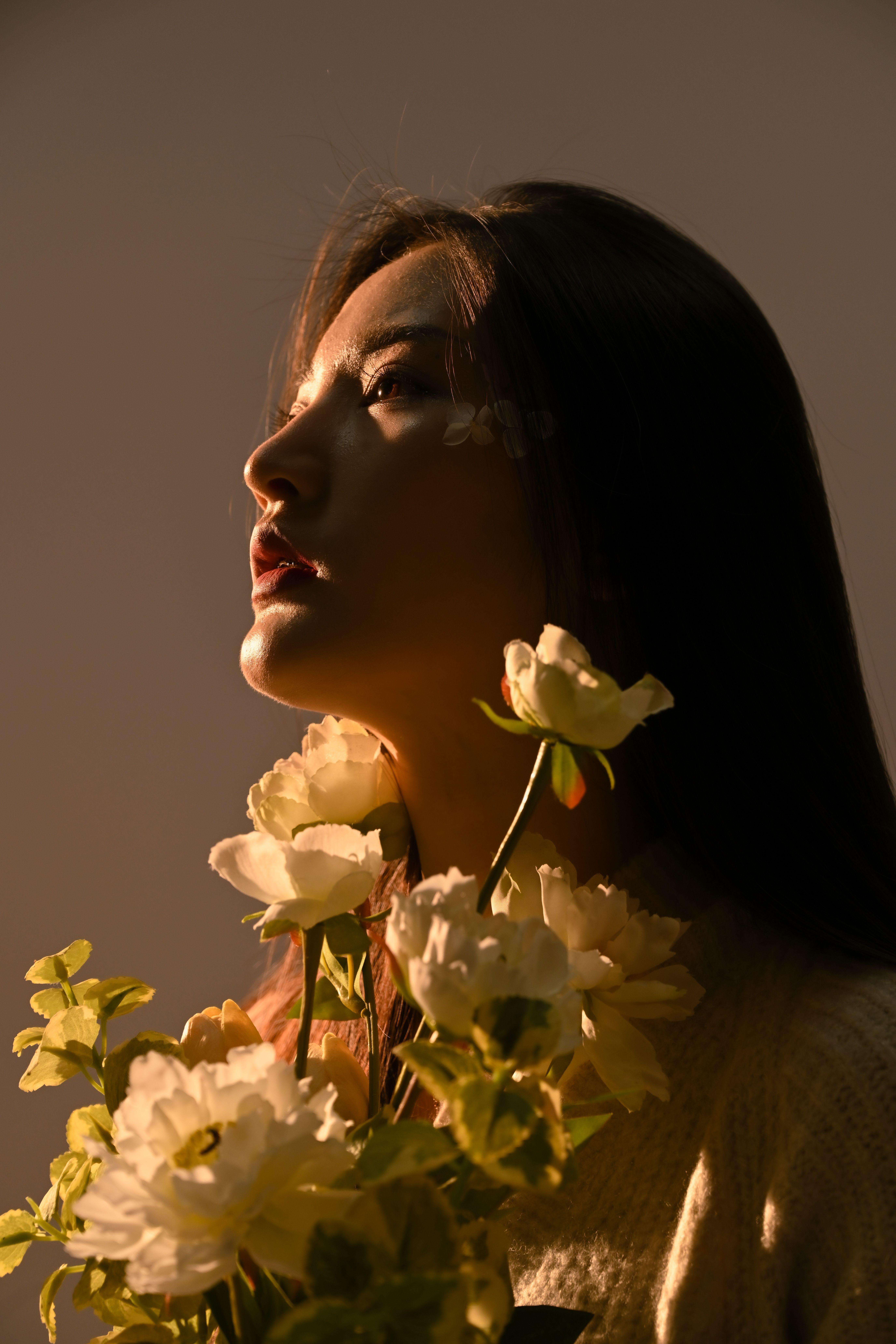 咱们成都摄影培训学校的学员们最近进行了棚拍人像的创作,据此,咱们来