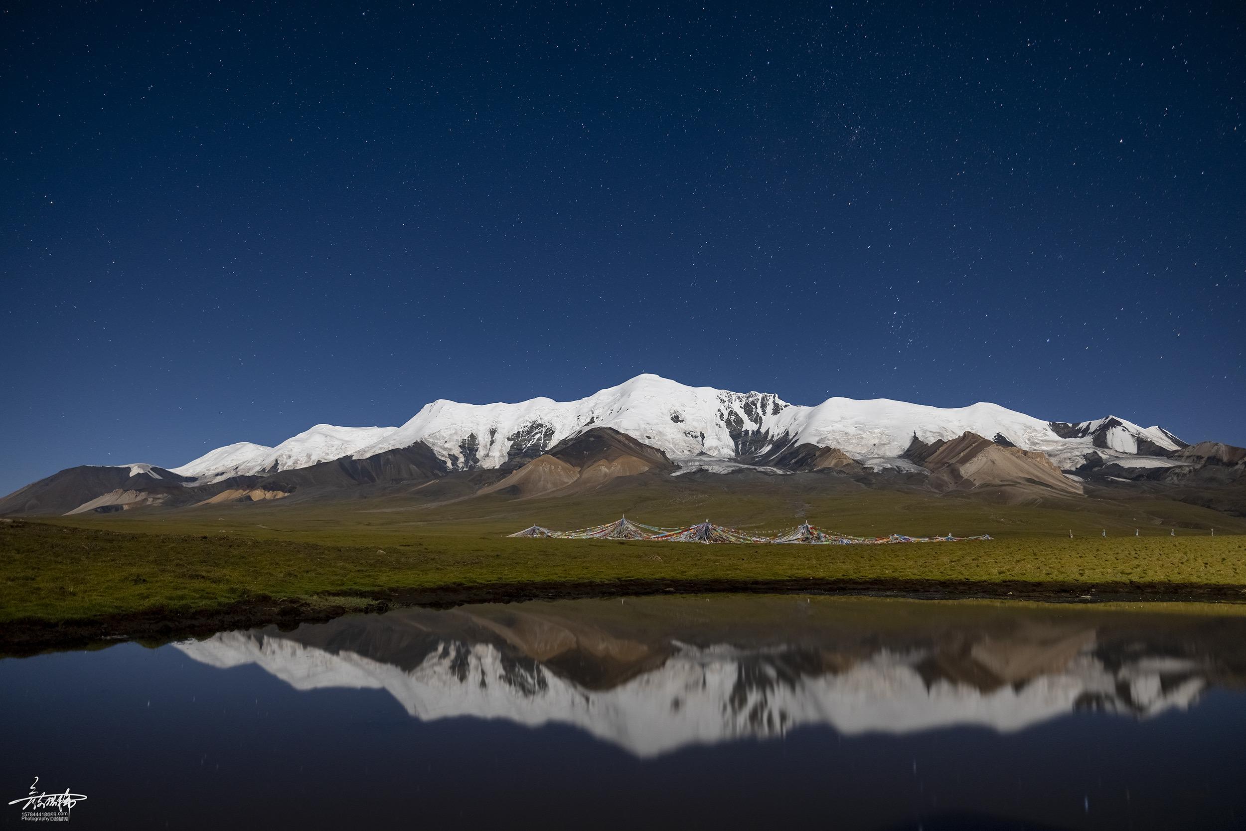 阿尼玛卿雪山海拔图片