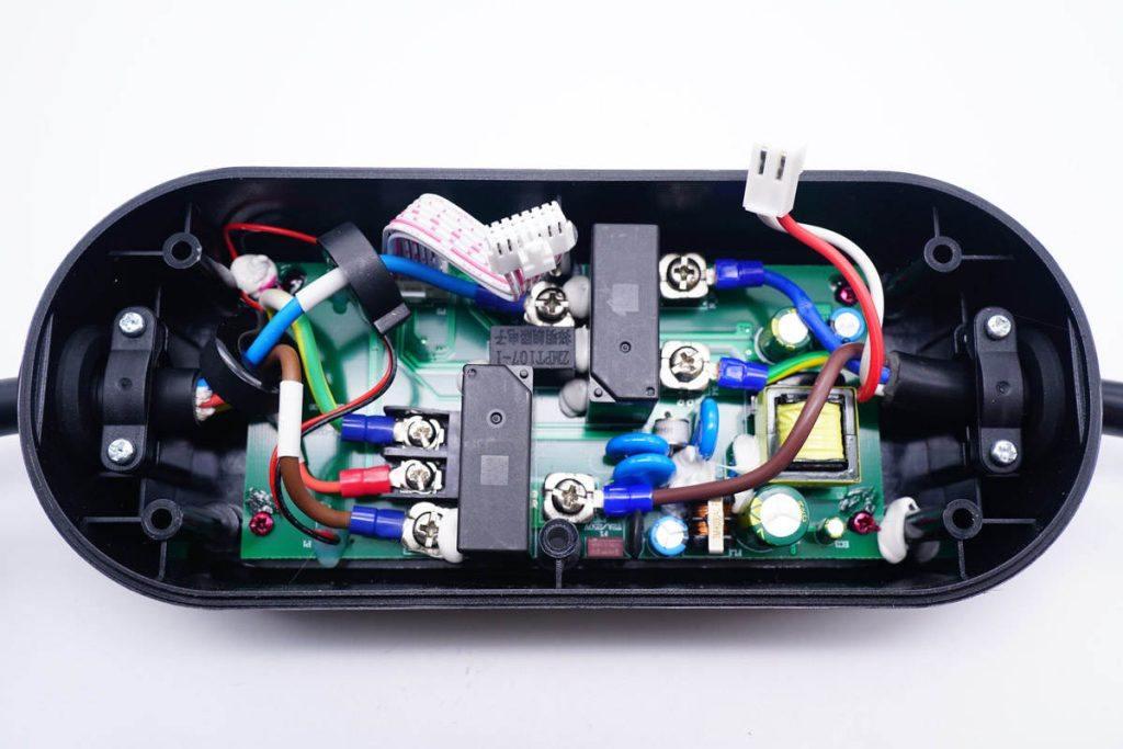 拆解报告腾茂3500w新能源汽车交流充电枪