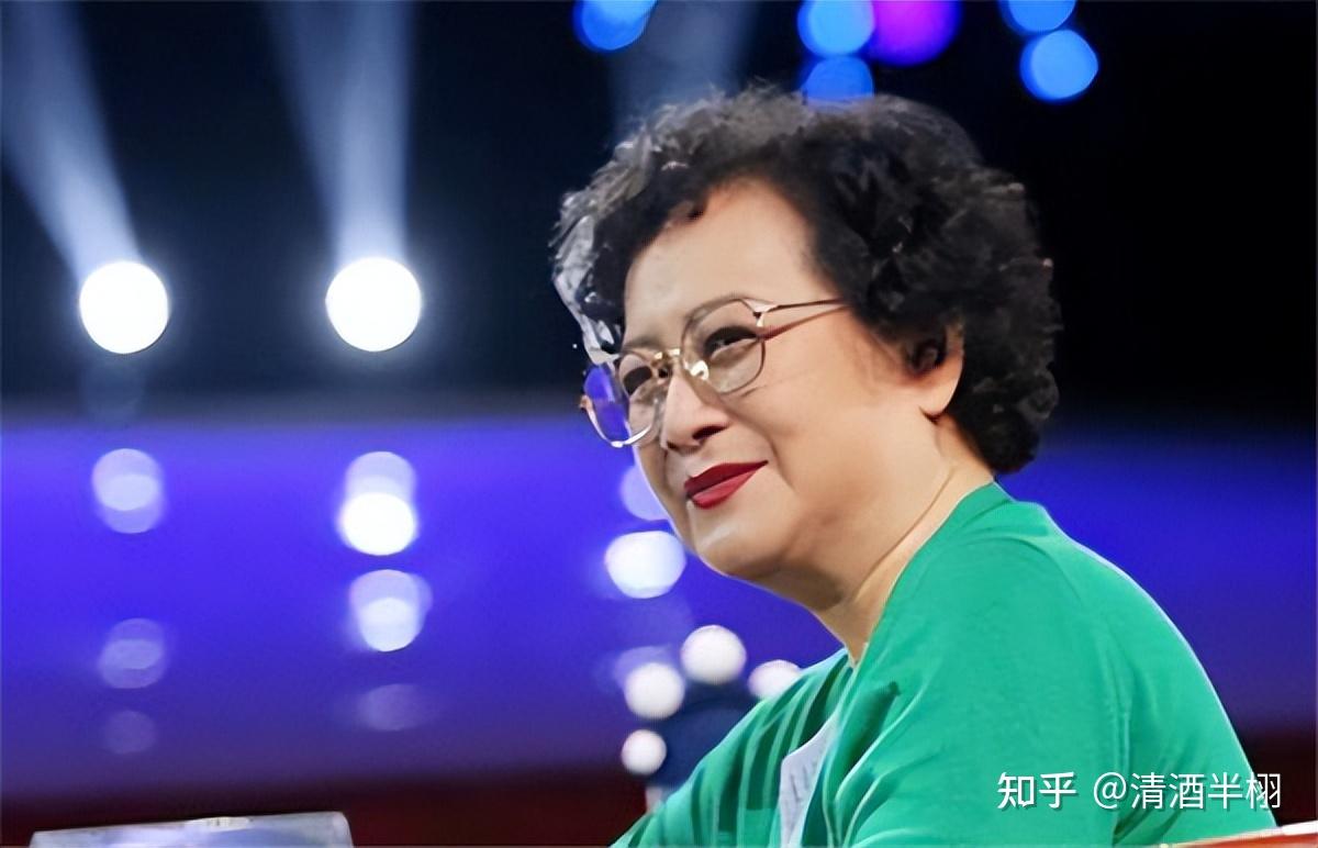 左大玢:16岁和毛主席成忘年交,20岁抢走他半支烟,成了唯一纪念 - 知乎