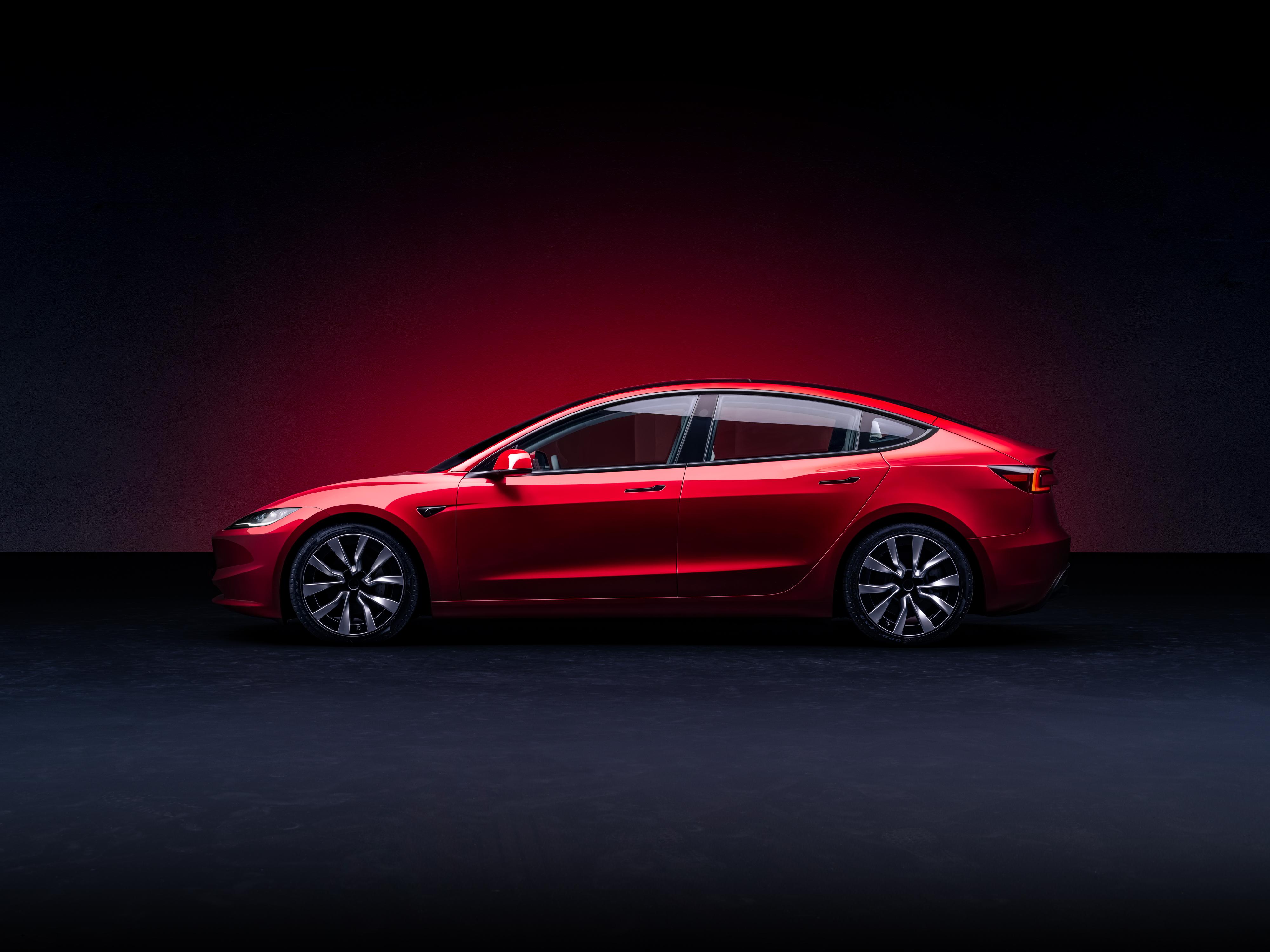 如何评价9月1日发布的2023款特斯拉model3焕新版?