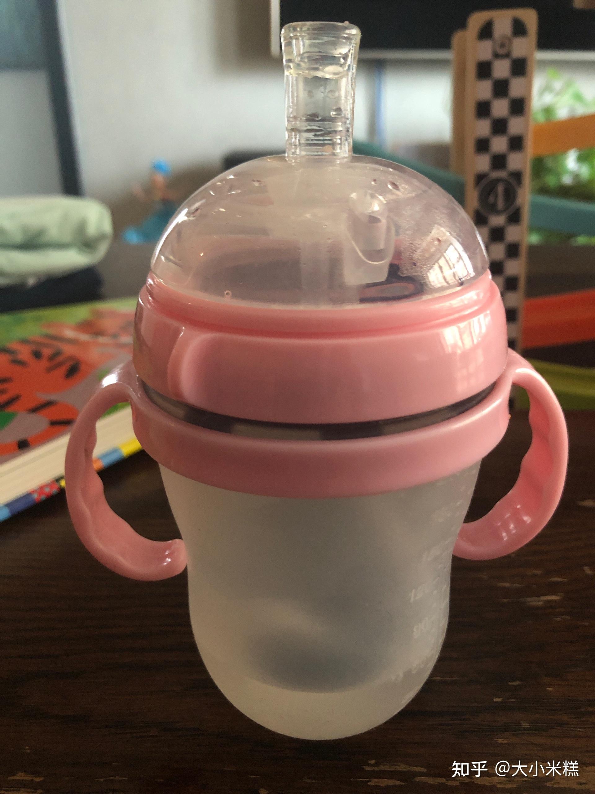 请推荐一款鸭嘴杯鸭嘴要软好吸适合初学宝宝