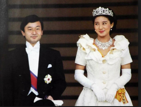 抑郁 流产 嫁入王室后 她的不幸开始了 知乎