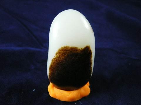 黑皮籽料到底如何和田玉黑皮籽料真的值钱吗