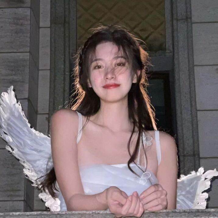 佳言君