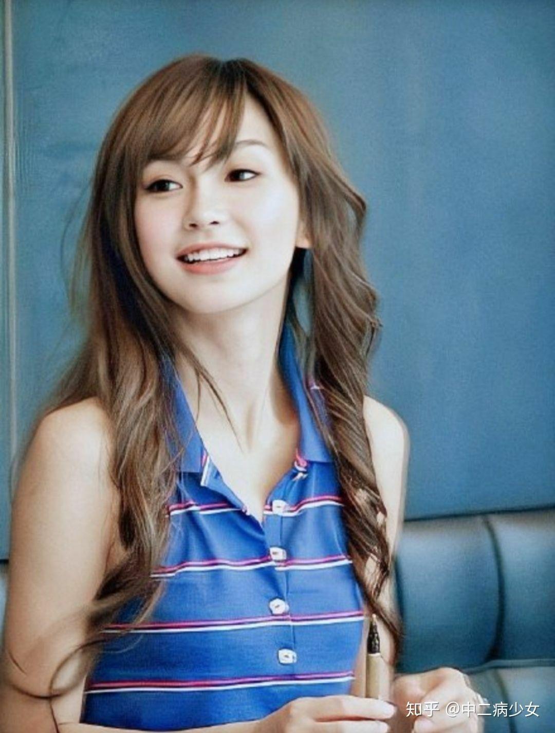 你有哪些惊艳绝色的美女手机壁纸?-美女手机壁纸高清抖音