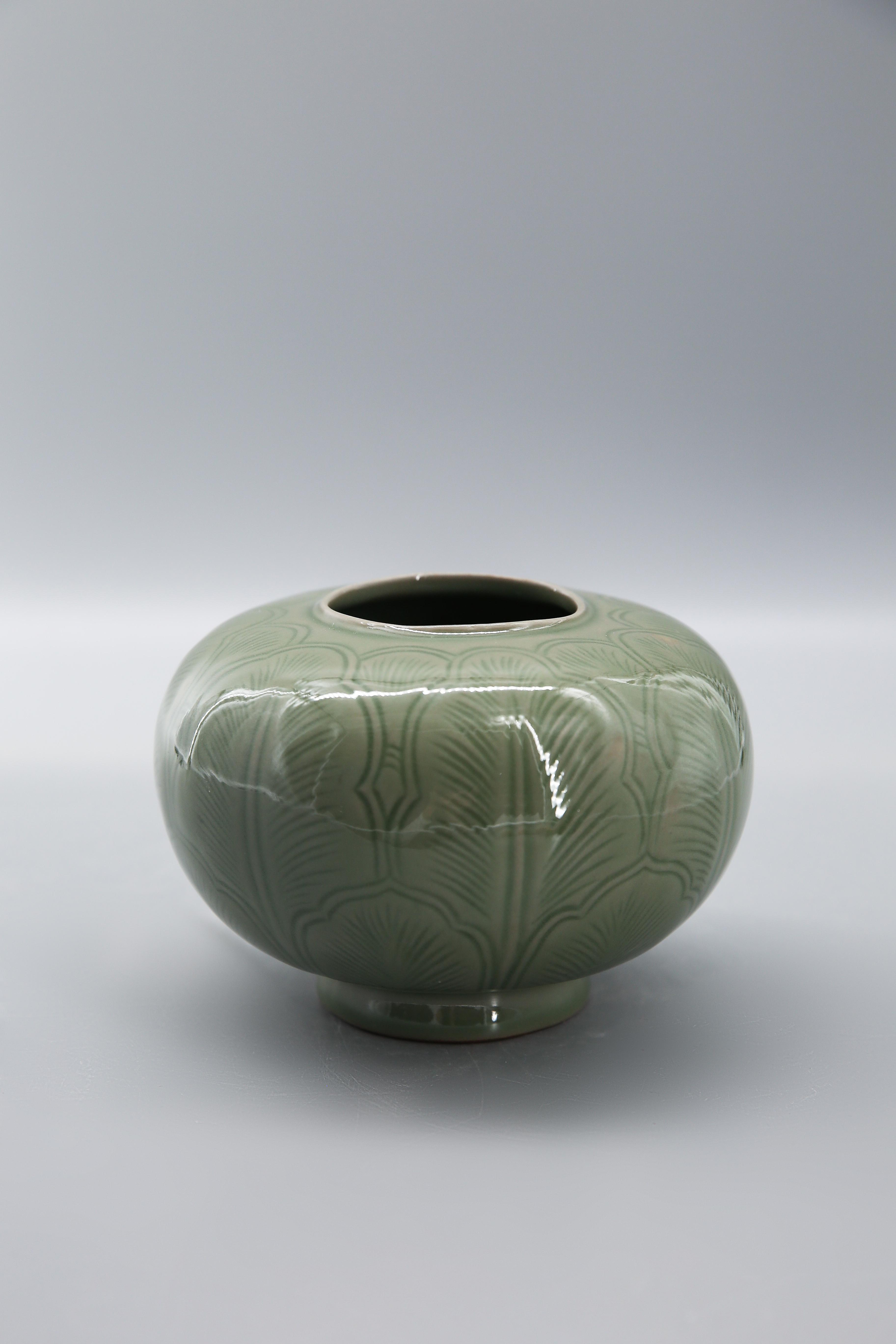 摄影家戴超荣镜头中的陈鹏飞越窑青瓷经典作品选下