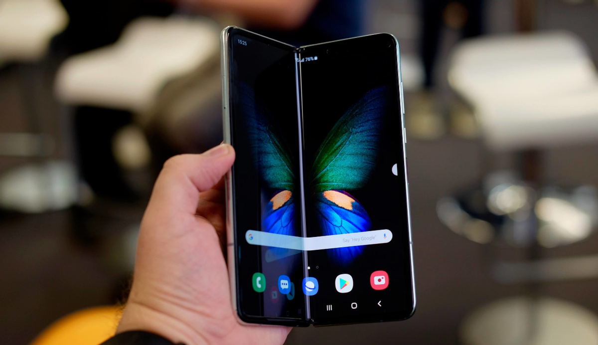 终于严丝合缝三星galaxyzflip5折叠屏手机发布