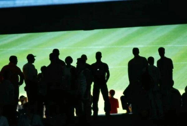 三十人团队才艺视频 v2-79eeec560bda0cc2bdfdb7686fd06734_1440w.jpg?source=172ae18b