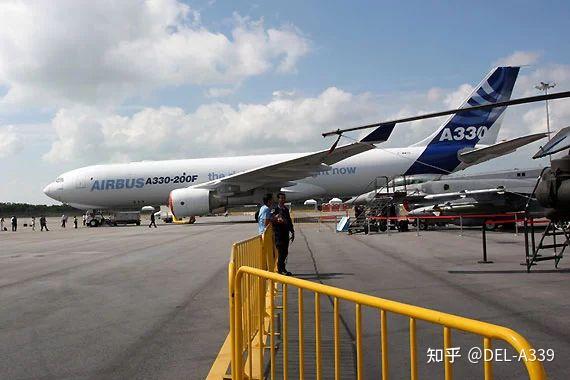 操縱噴氣式中長程雙通道寬體客機,用於取代空中客車a300,空中客車a310