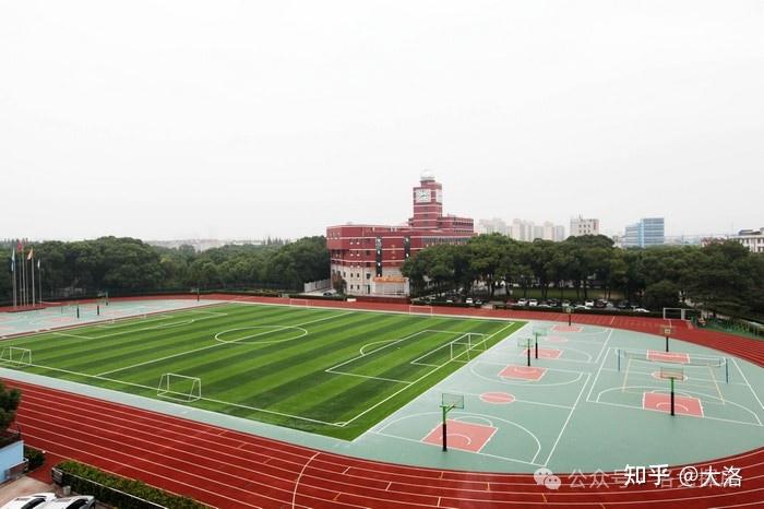 区重点中学有5所,分别是上海市莘庄中学,上海市田园高