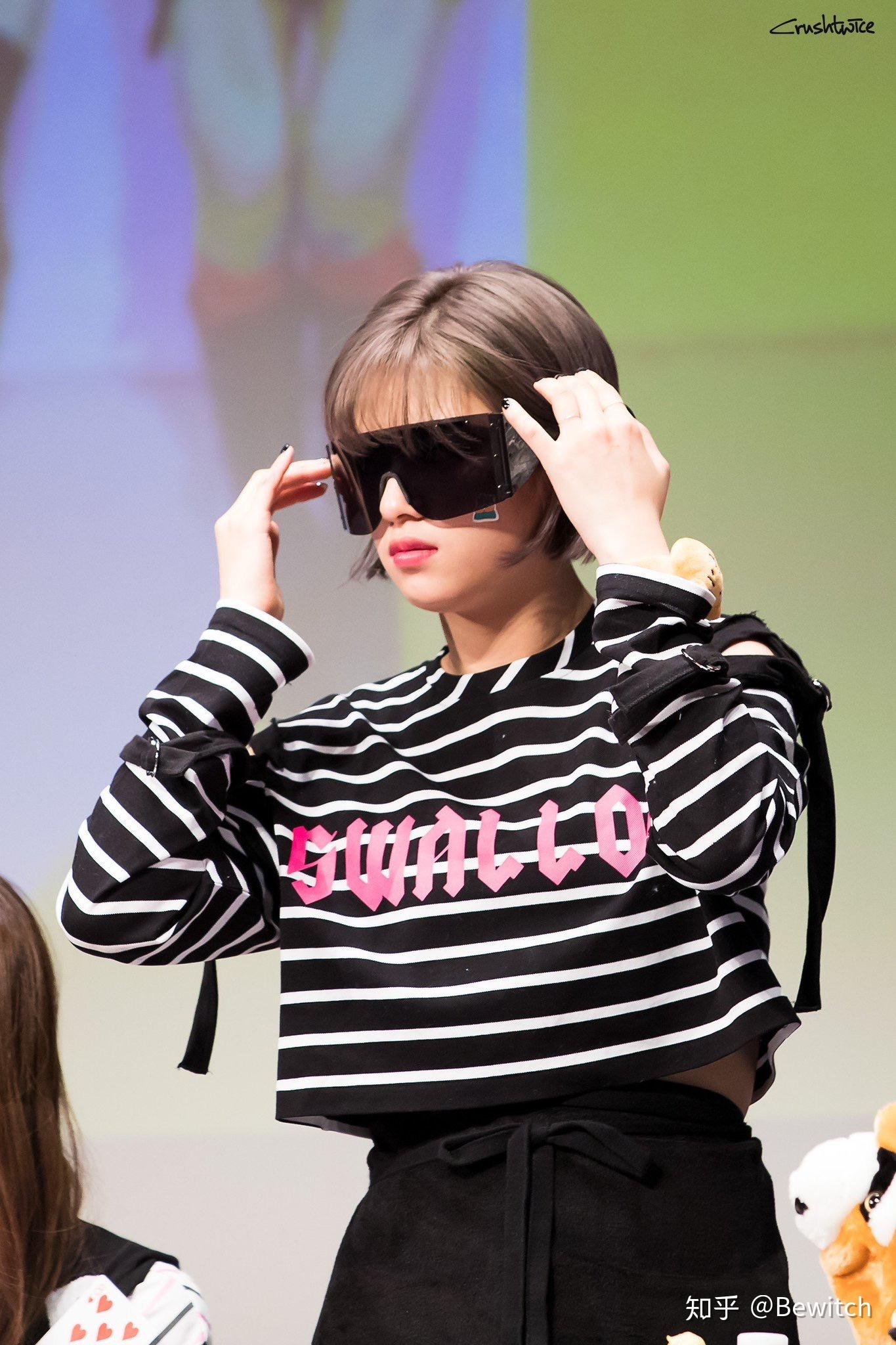 求twice好看的无水印的团图或个人图? - 知乎