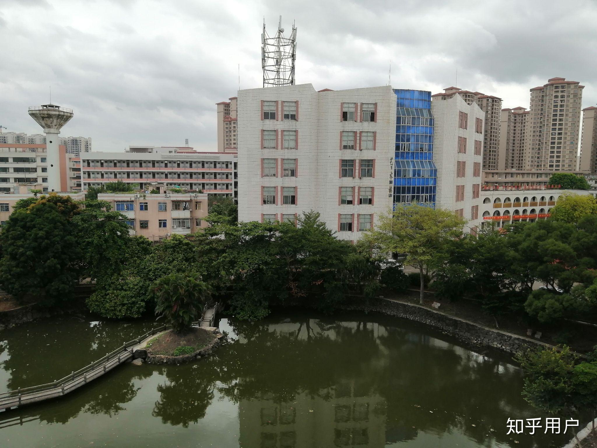 岭南师范学院基础教育学院北校区环境好吗?