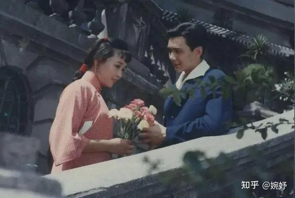 《雷雨》周朴园一一为了私欲抛弃真爱的悲剧人物 - 知乎