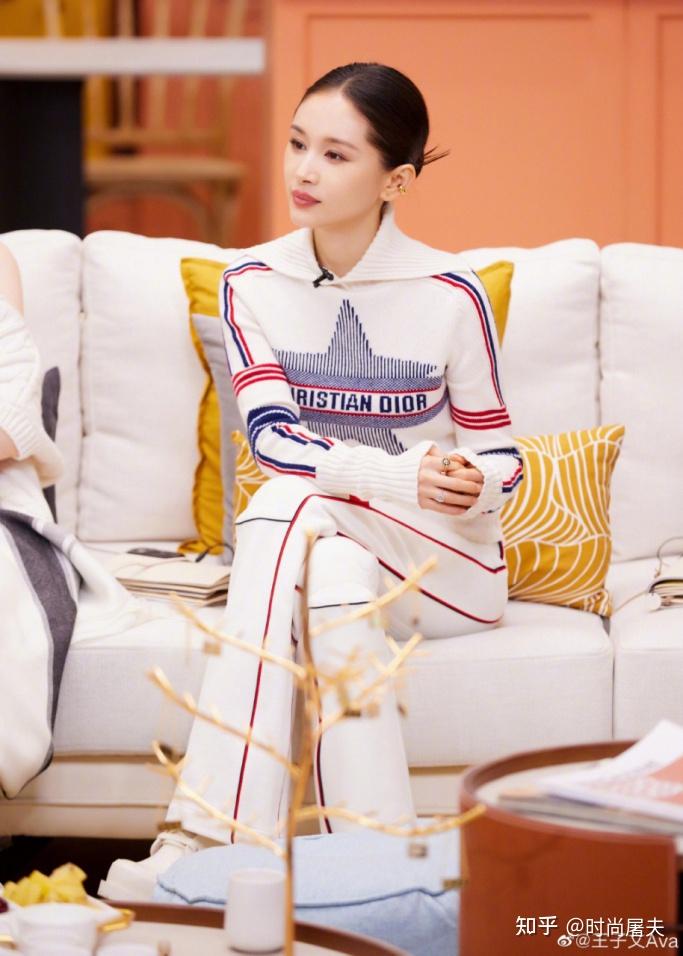 34岁的王子文时尚辣妈养成记