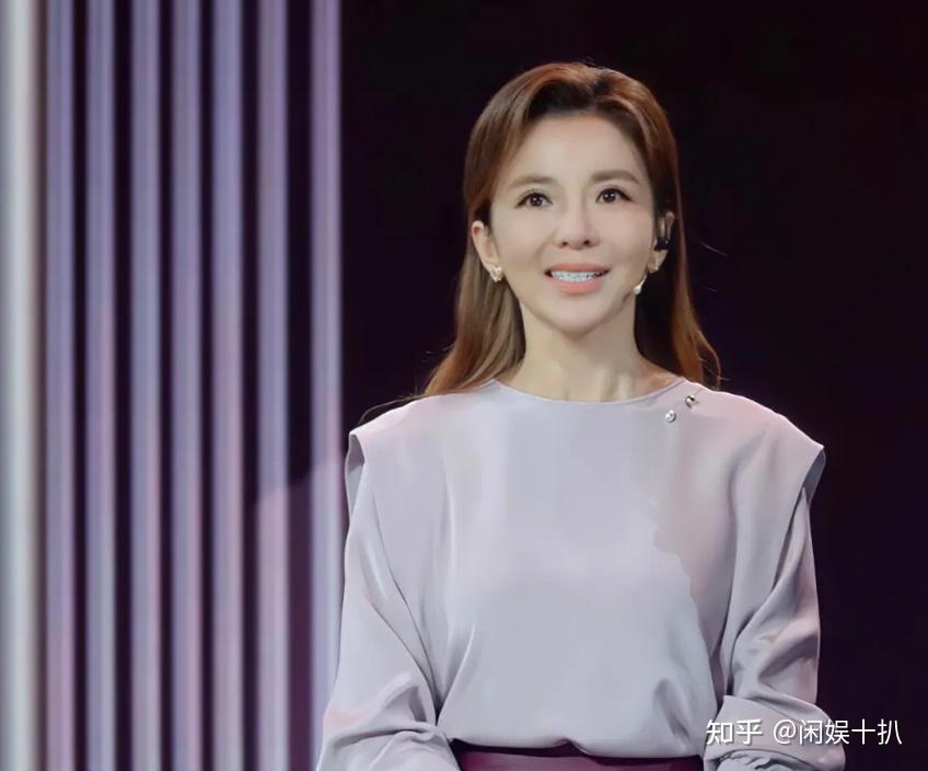 央视主持朱迅:结缘央视36年风光背后有艰辛,被网友称作是央视的“老黄牛”,如今又有新职称曝光 - 知乎