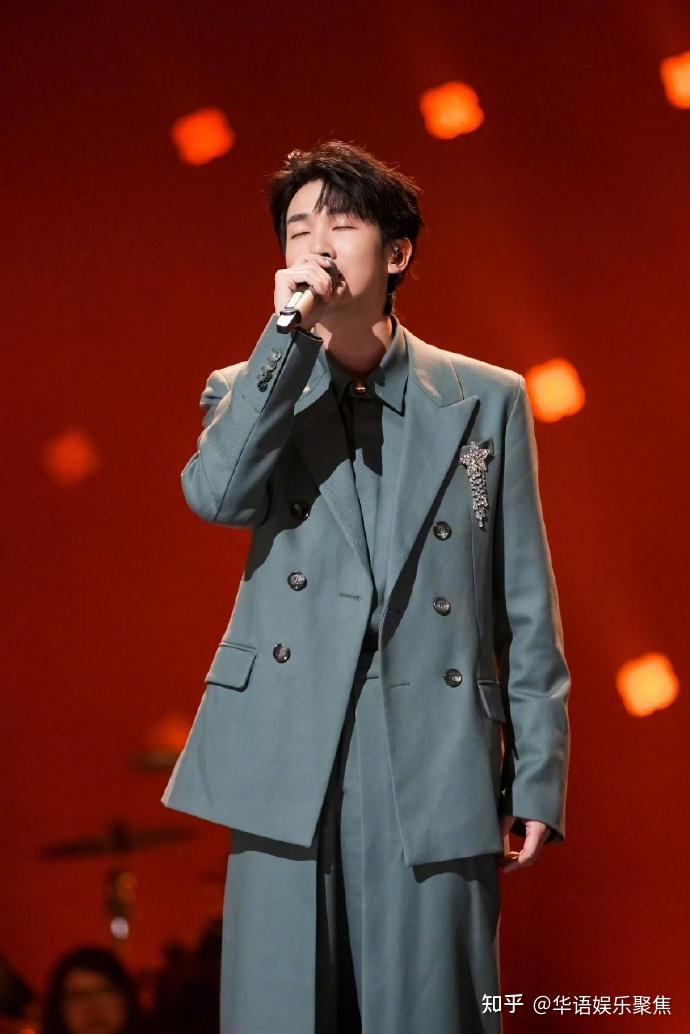 白举纲返场《歌手》突围赛:“唱爽了最重要”,自曝曲库“4位数起” - 知乎