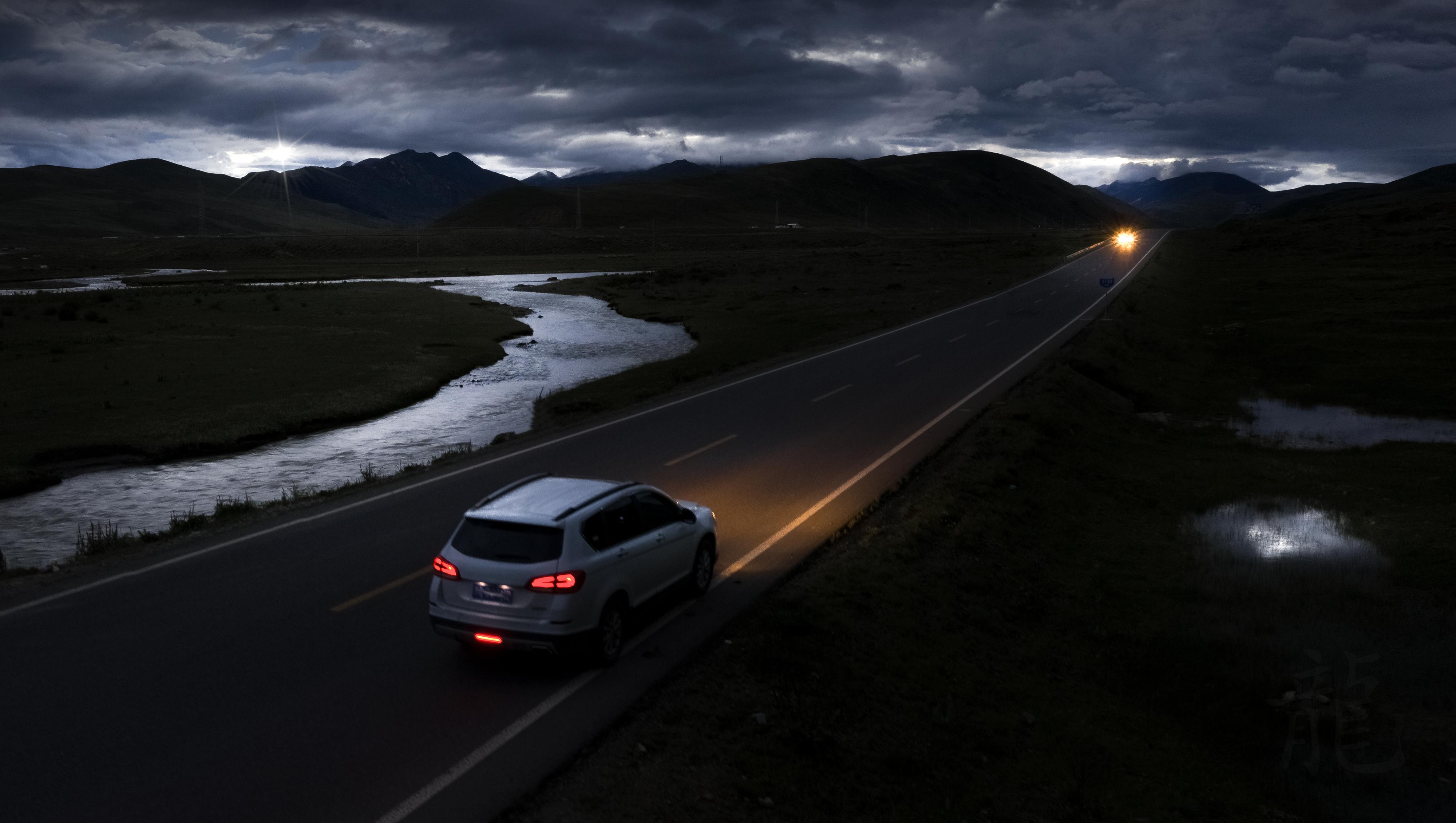 有什么壁纸能让 ipad 横屏和竖屏都合适? - 知乎